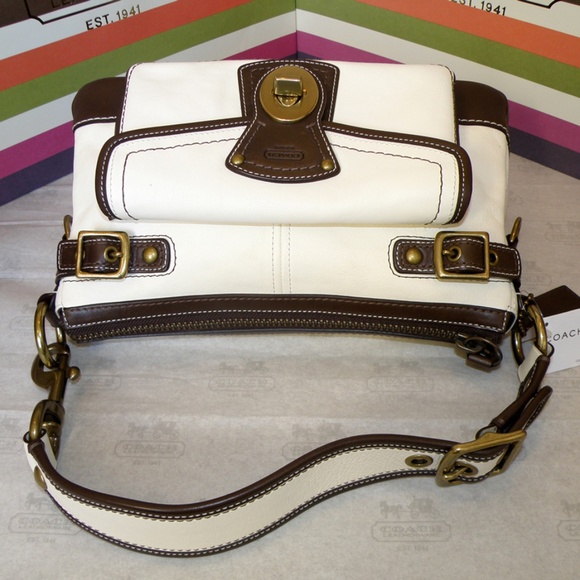❤️NEW MINT COACH LEGACY 65TH ANNIVERSARY BROWN & OFF-WHITE LEATHER SHOULDER BAG - Picture 2 of 10